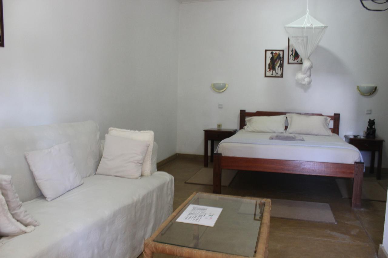 Pensao Residencial Reggio Emilia Đảo Pemba Ngoại thất bức ảnh